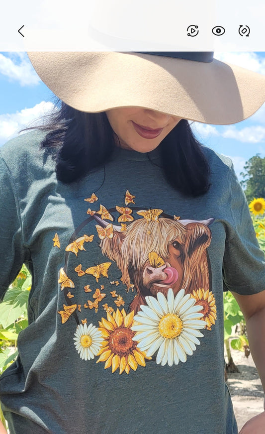 Highland Cow (with sunflowers)